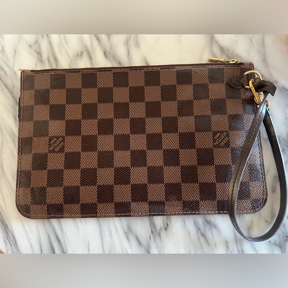 Auth Louis Vuitton Neverfull MM Damier Ebene Pochette Wristlet Good Condition - Picture 4 of 11